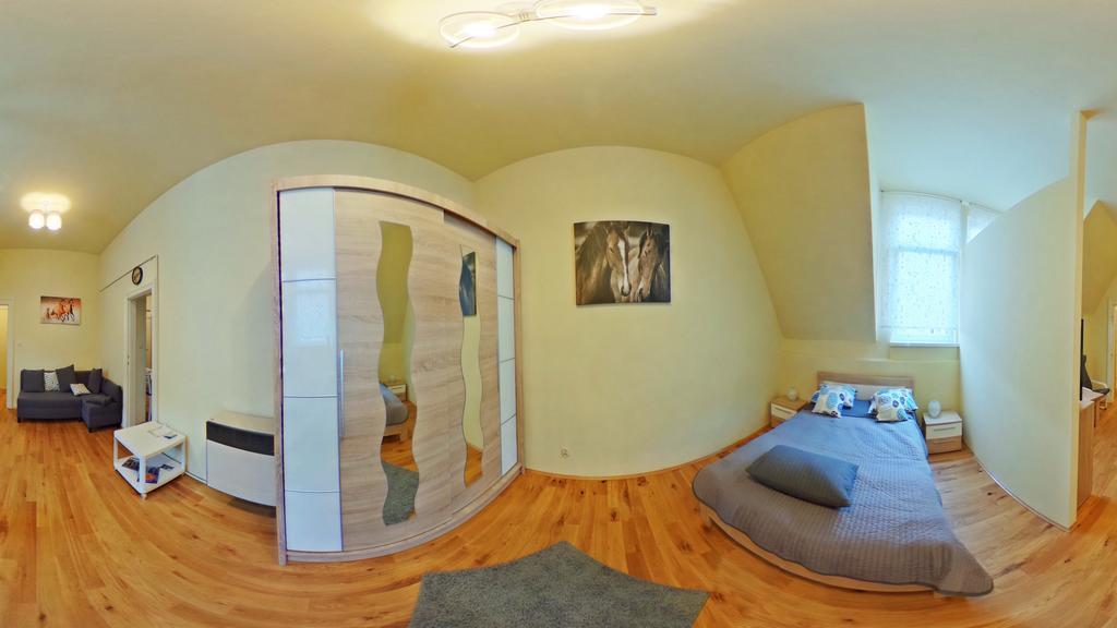 Apartamenty Marco - Stare Miasto - Super Wi Fi Krakow Bagian luar foto